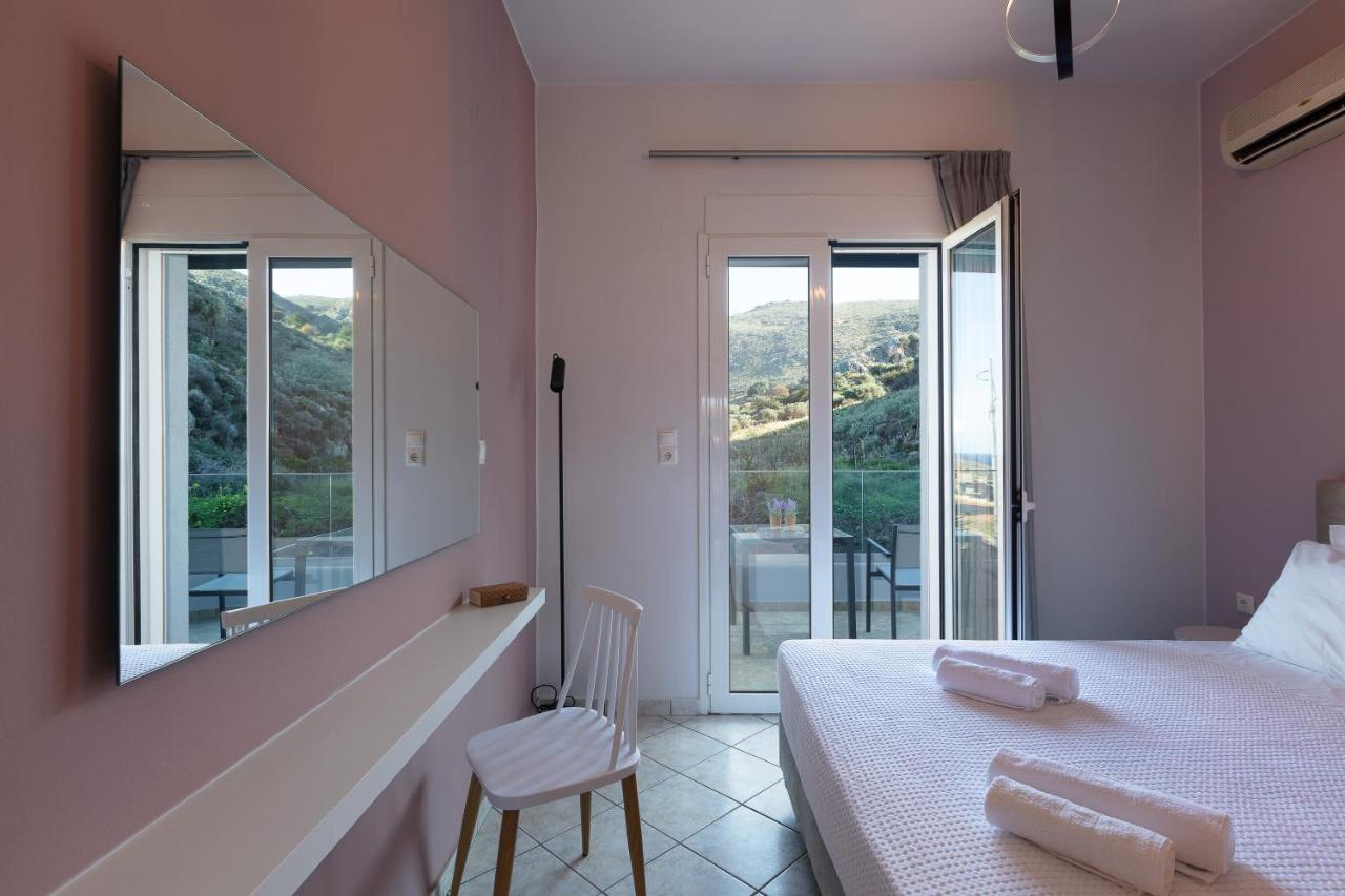 Pietra Di Mare Aparthotel Petres  Eksteriør bilde