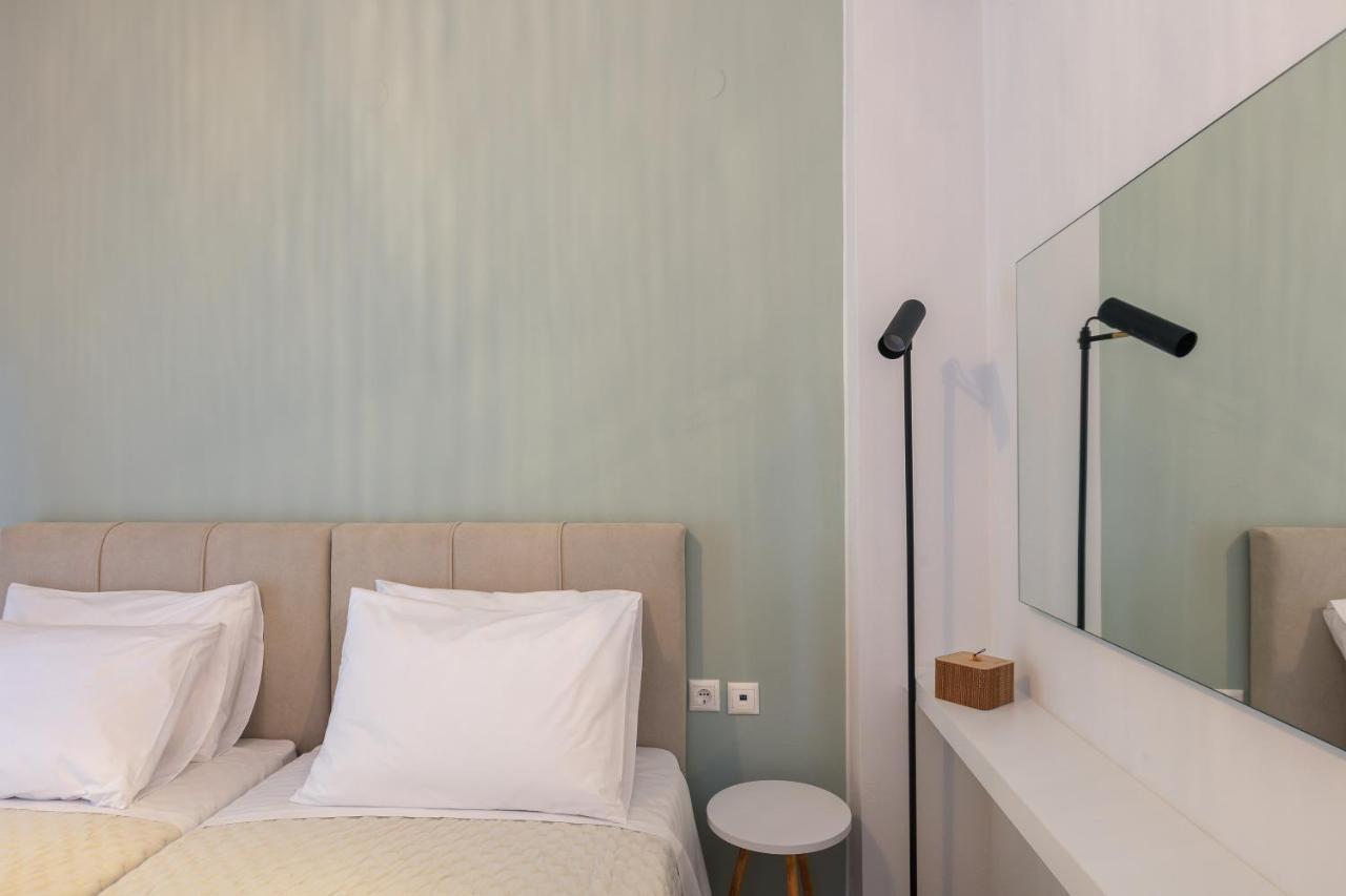 Pietra Di Mare Aparthotel Petres  Eksteriør bilde