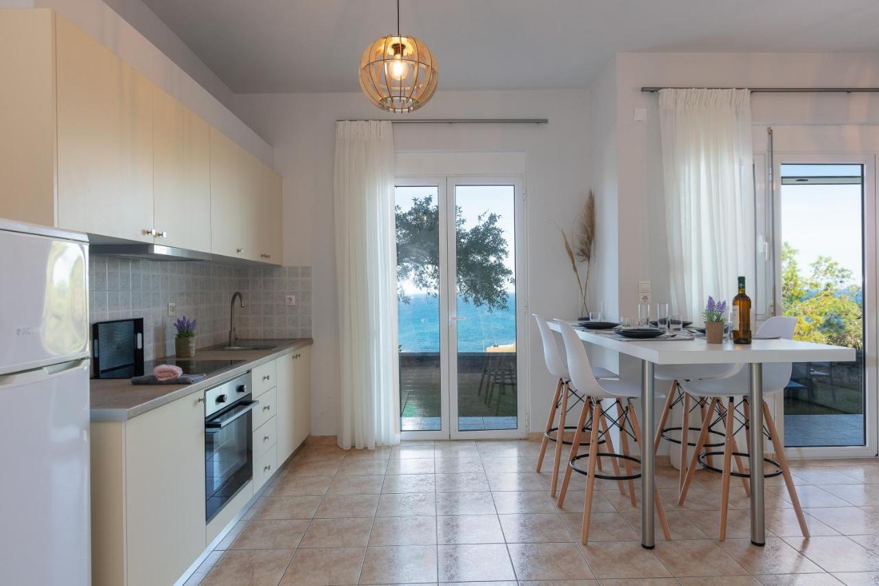 Pietra Di Mare Aparthotel Petres  Eksteriør bilde