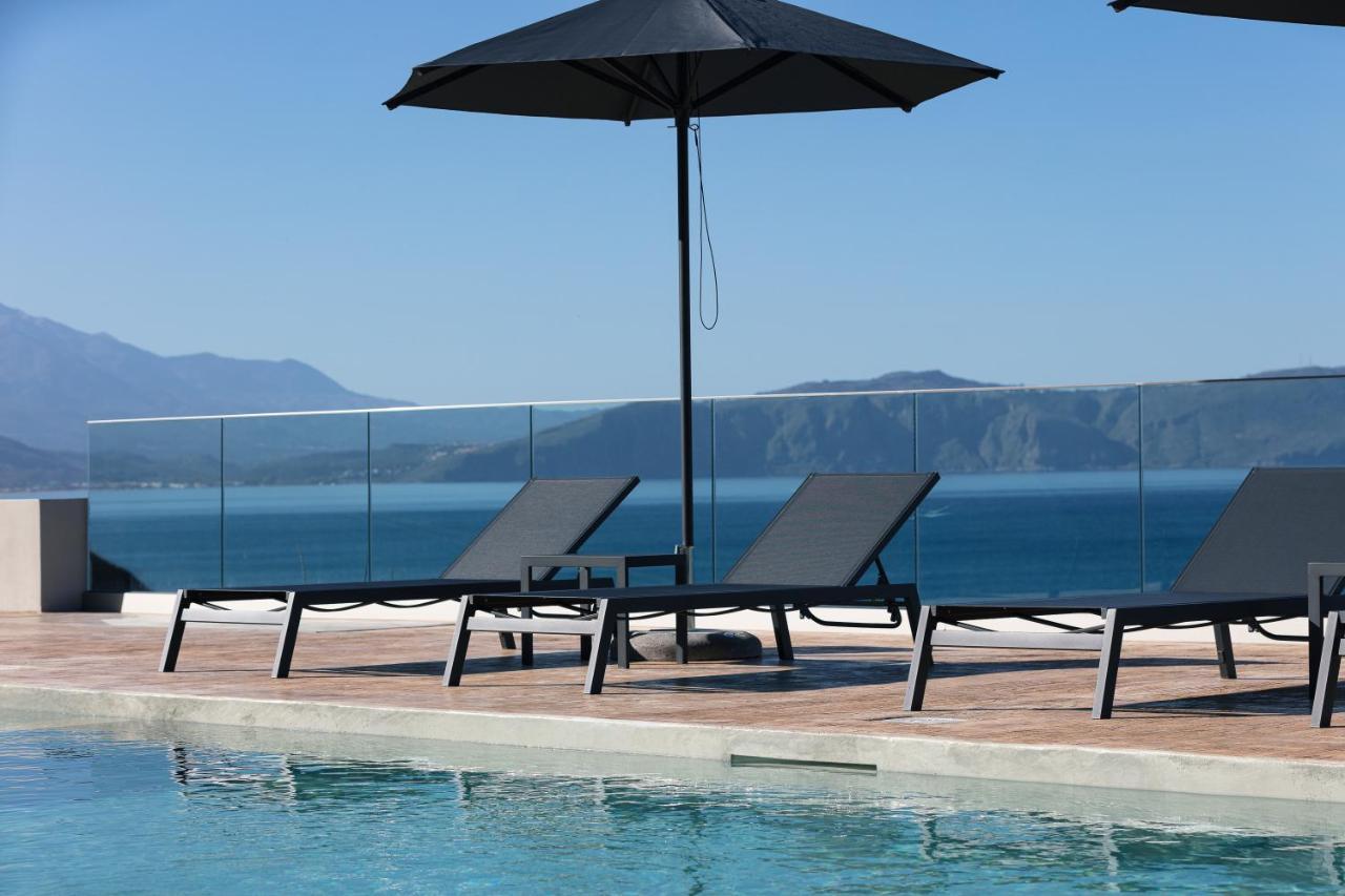 Pietra Di Mare Aparthotel Petres  Eksteriør bilde